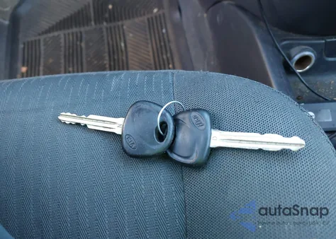 2009 Kia Rondo Lx z USA, uszkodzony, nr VIN KNAFG528797229458